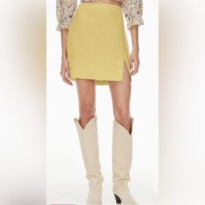 🌼 Wilfred Patio Linen Blend Mini Skirt – Size 10 – Soft Yellow